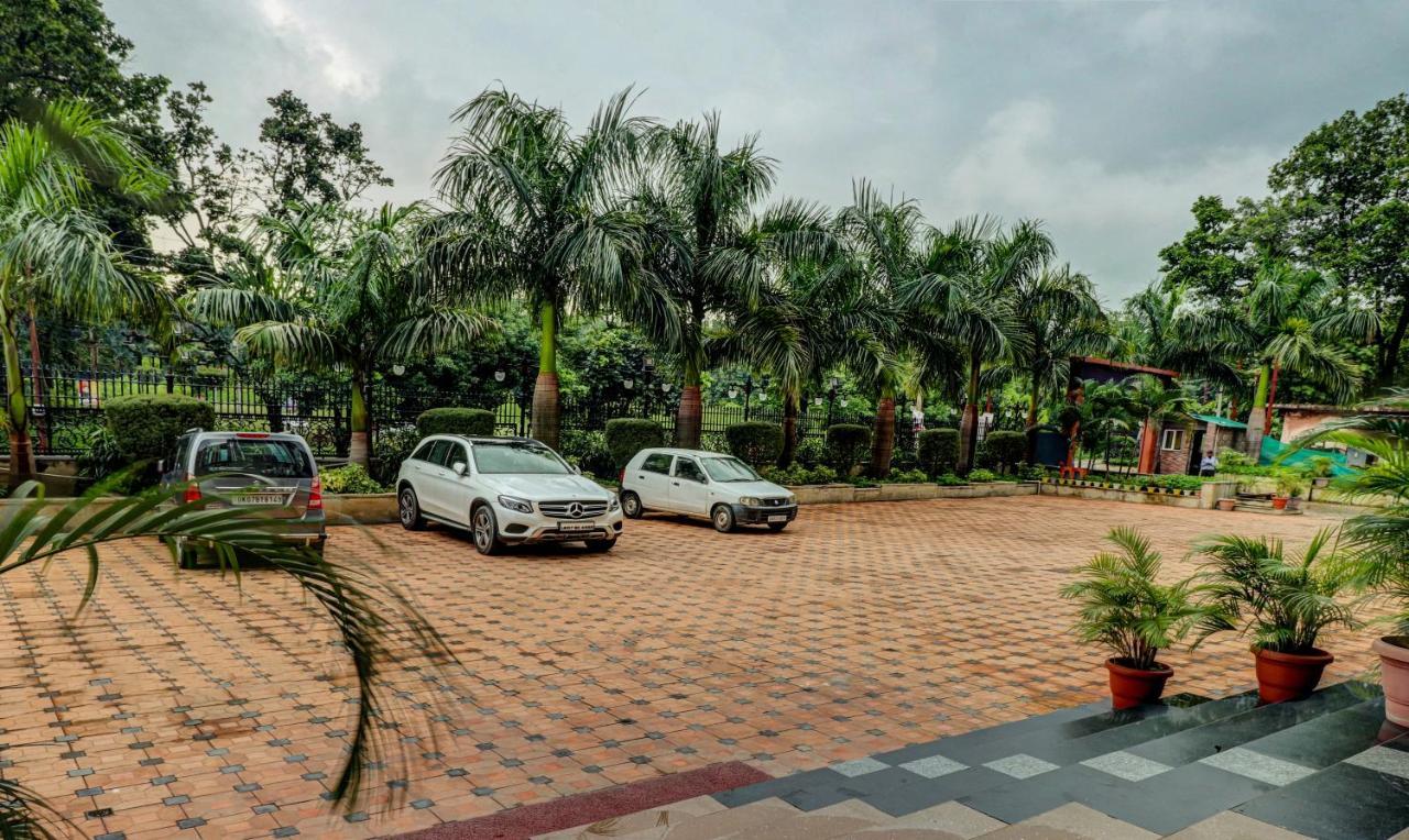 Treebo Premium Pearl Avenue Banquets And Lawn Ντεχραντούν Εξωτερικό φωτογραφία