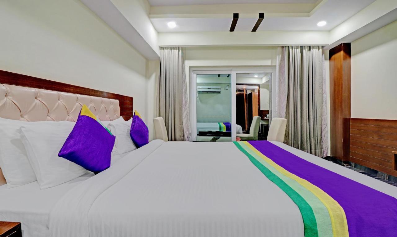 Treebo Premium Pearl Avenue, Ring Road Ξενοδοχείο Ντεχραντούν Εξωτερικό φωτογραφία