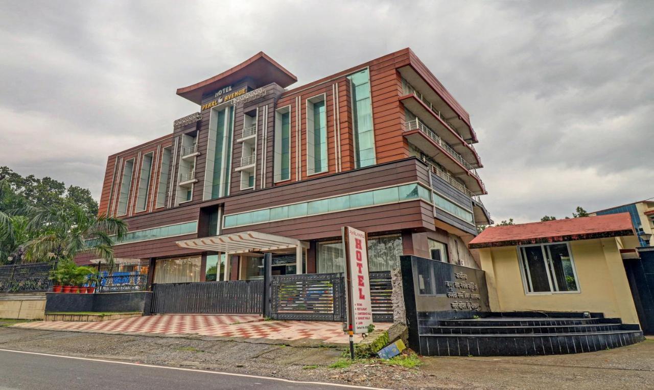 Treebo Premium Pearl Avenue, Ring Road Ξενοδοχείο Ντεχραντούν Εξωτερικό φωτογραφία