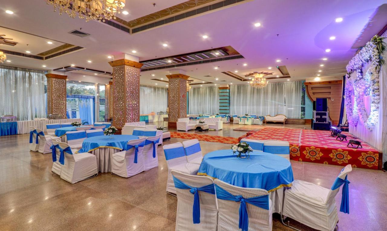 Treebo Premium Pearl Avenue, Ring Road Ξενοδοχείο Ντεχραντούν Εξωτερικό φωτογραφία