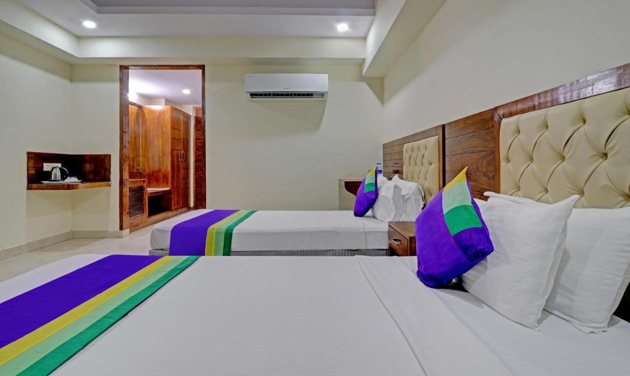 Treebo Premium Pearl Avenue, Ring Road Ξενοδοχείο Ντεχραντούν Εξωτερικό φωτογραφία