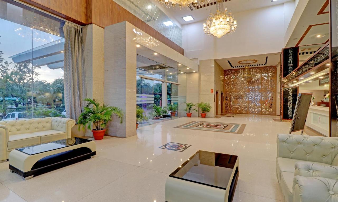 Treebo Premium Pearl Avenue, Ring Road Ξενοδοχείο Ντεχραντούν Εξωτερικό φωτογραφία