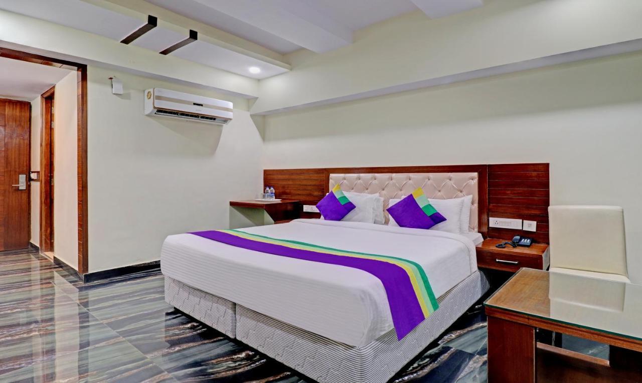Treebo Premium Pearl Avenue, Ring Road Ξενοδοχείο Ντεχραντούν Εξωτερικό φωτογραφία